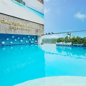 *** ホテル California Saigon & Rooftop Pool ベトナム